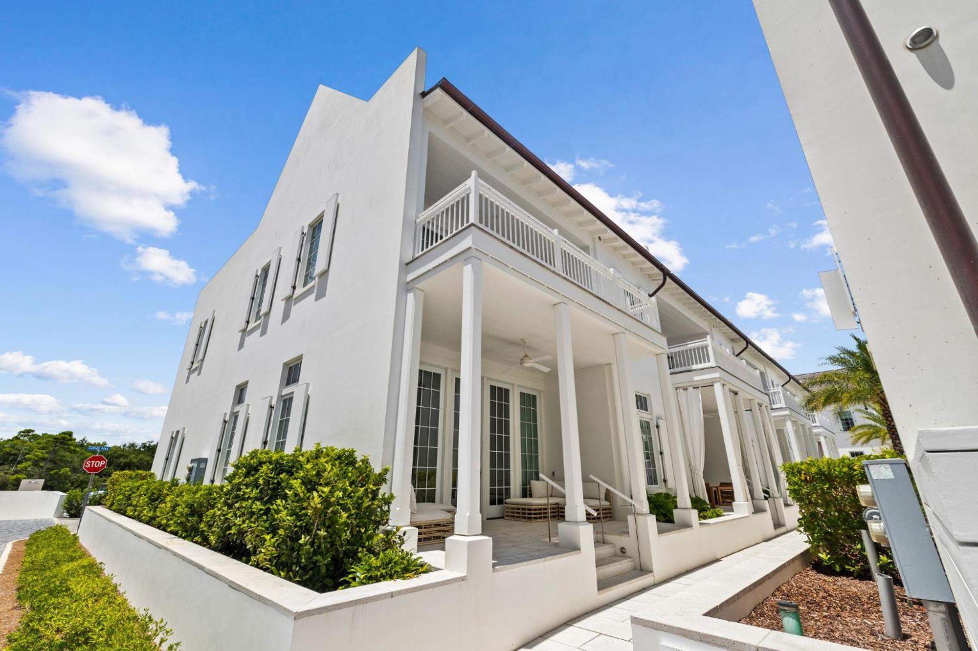Kaiya Beach Resort Inlet Beach Exterior foto